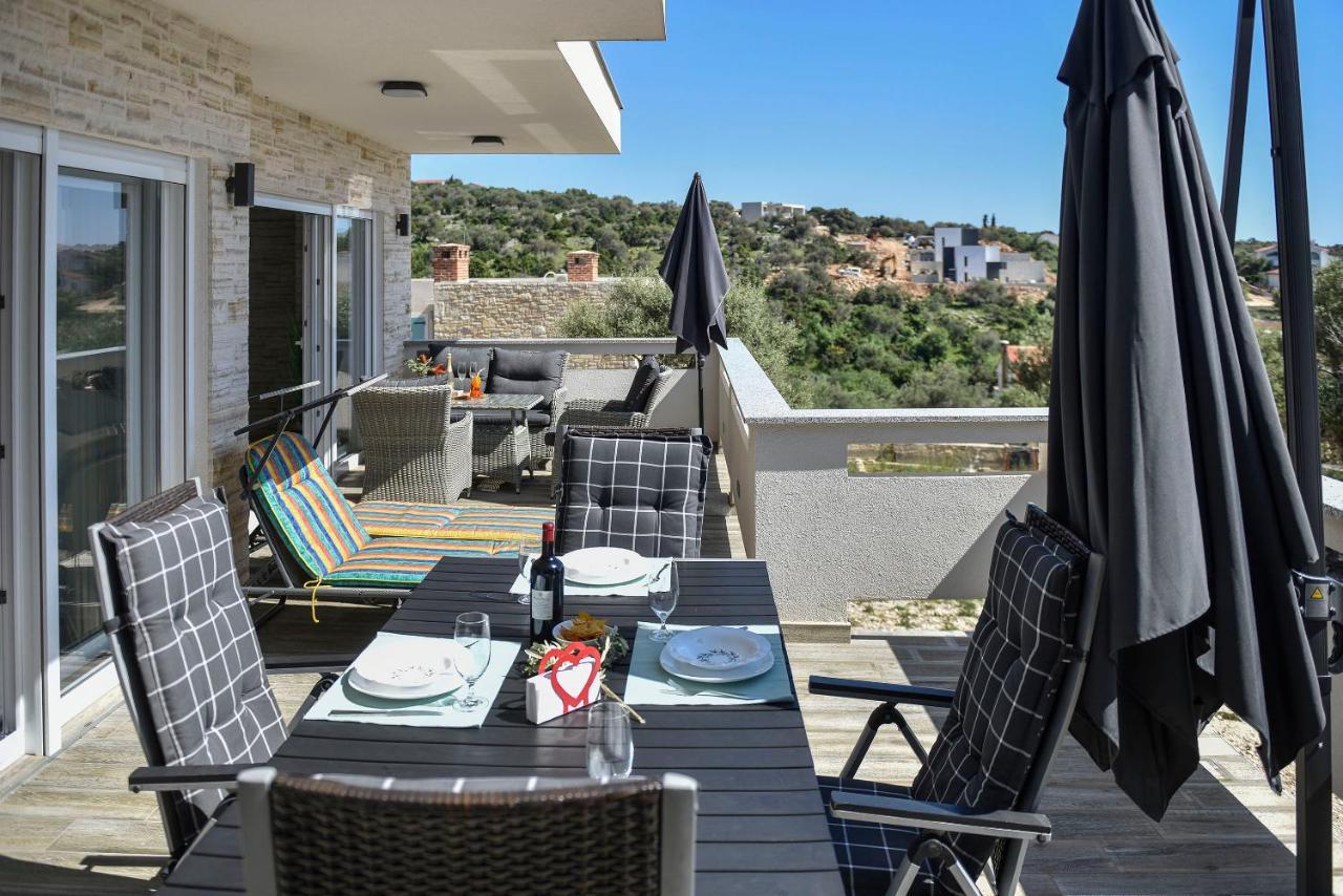Moderner Bungalow Mit Meerblick Лун Экстерьер фото